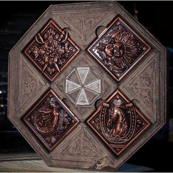 Resident Evil Village House Medallions Collection Official Collectible Figurines - Picture 4 of 4